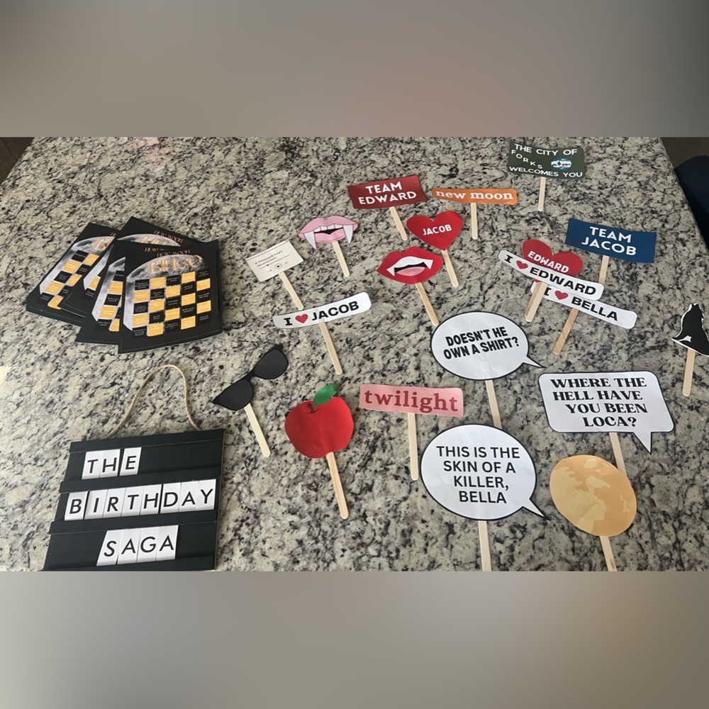 Twilight Party decor & bingo game